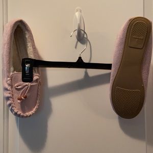 BNWT pink suede slipper